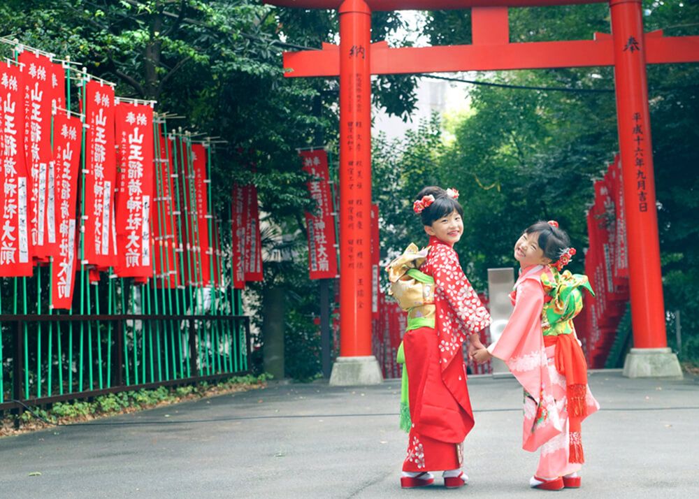 赤坂日枝神社で姉妹の七五三