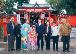 東京都杉並区・馬橋稲荷神社で七五三出張撮影の集合写真